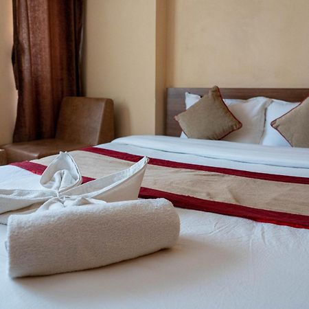 Holiday Hostel Kathmandu Bagian luar foto