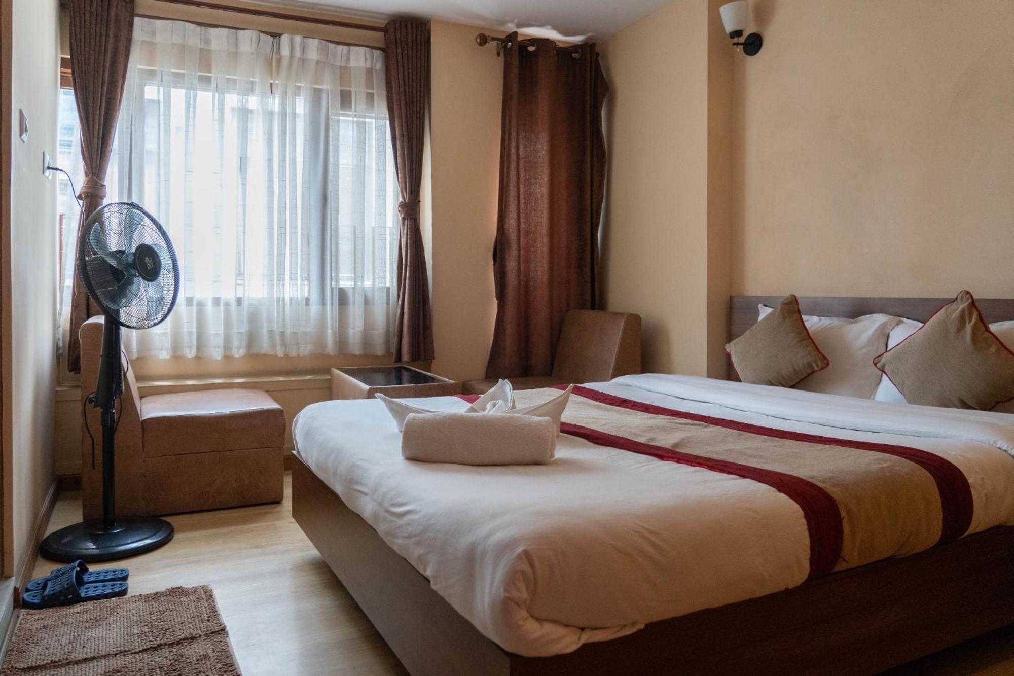 Holiday Hostel Kathmandu Bagian luar foto