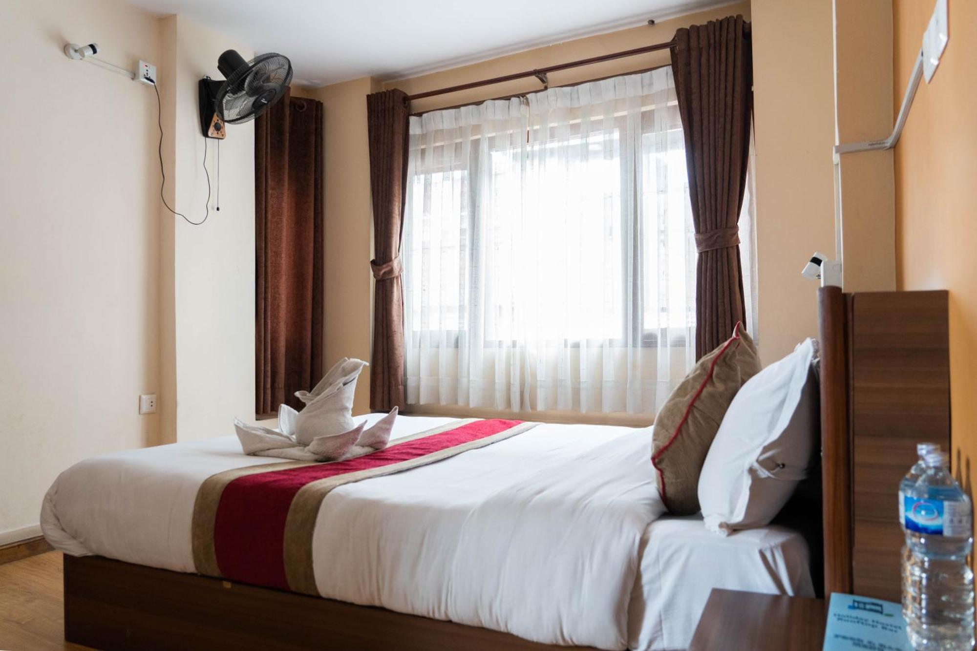 Holiday Hostel Kathmandu Bagian luar foto