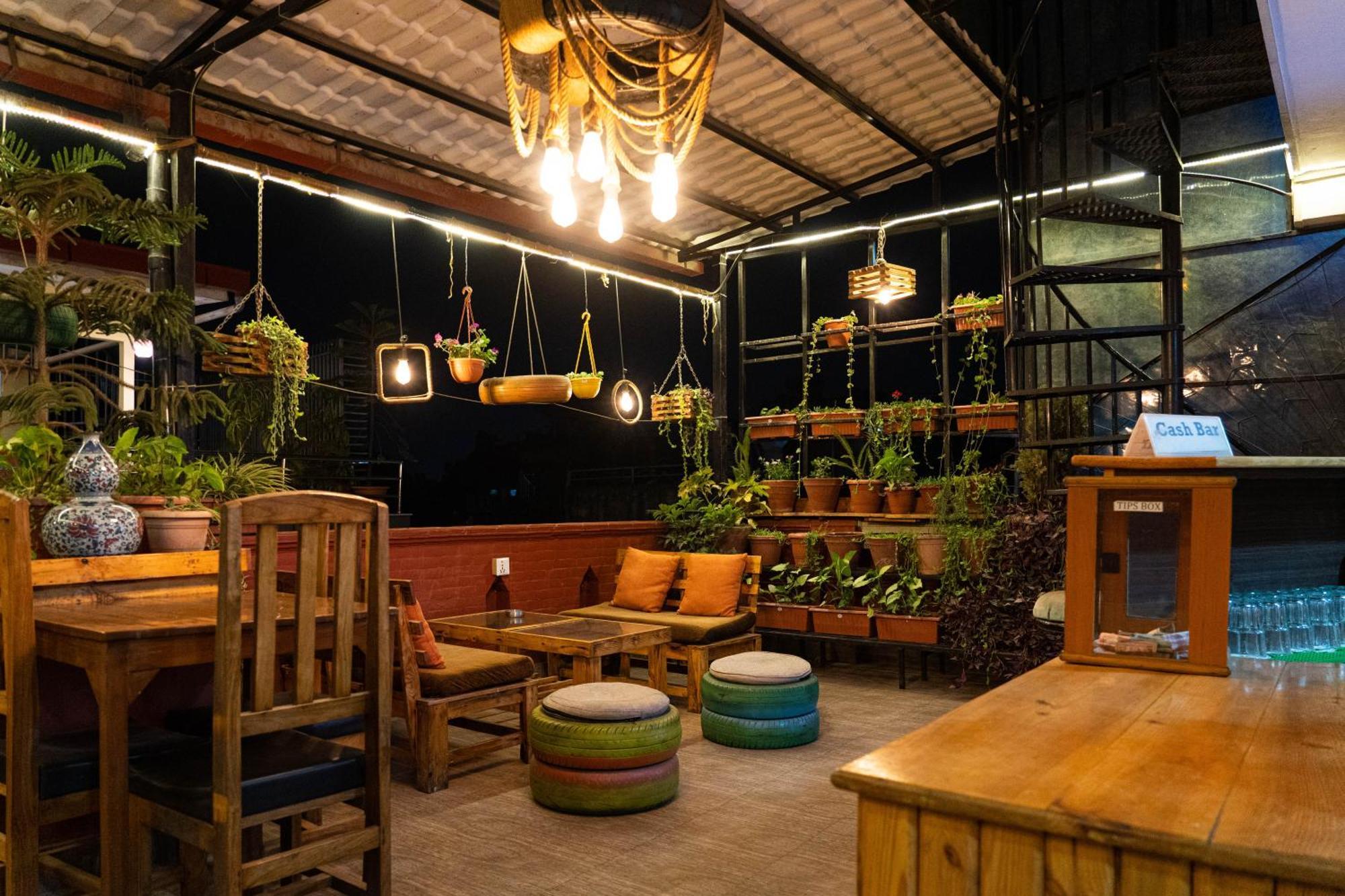 Holiday Hostel Kathmandu Bagian luar foto