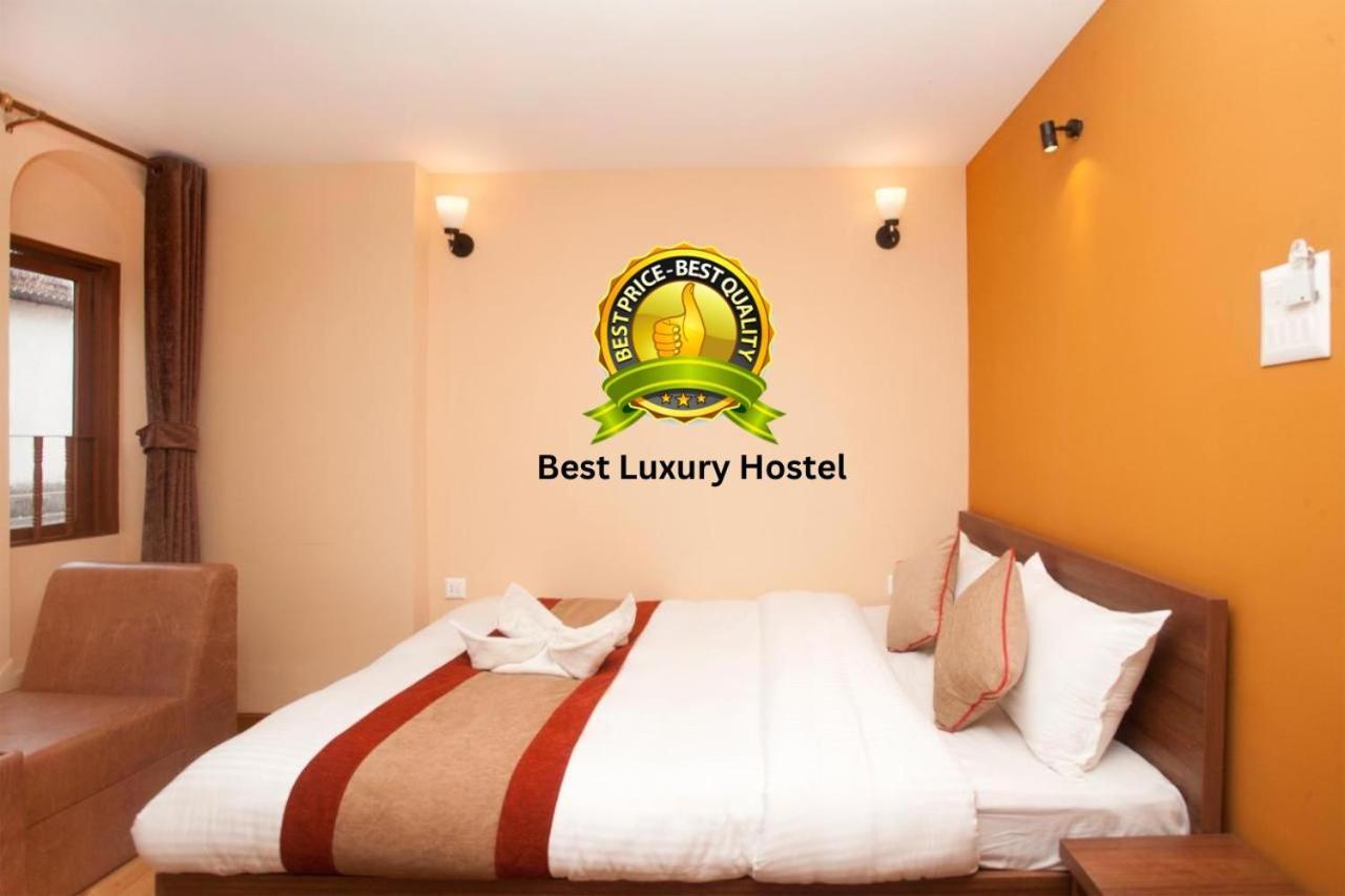 Holiday Hostel Kathmandu Bagian luar foto