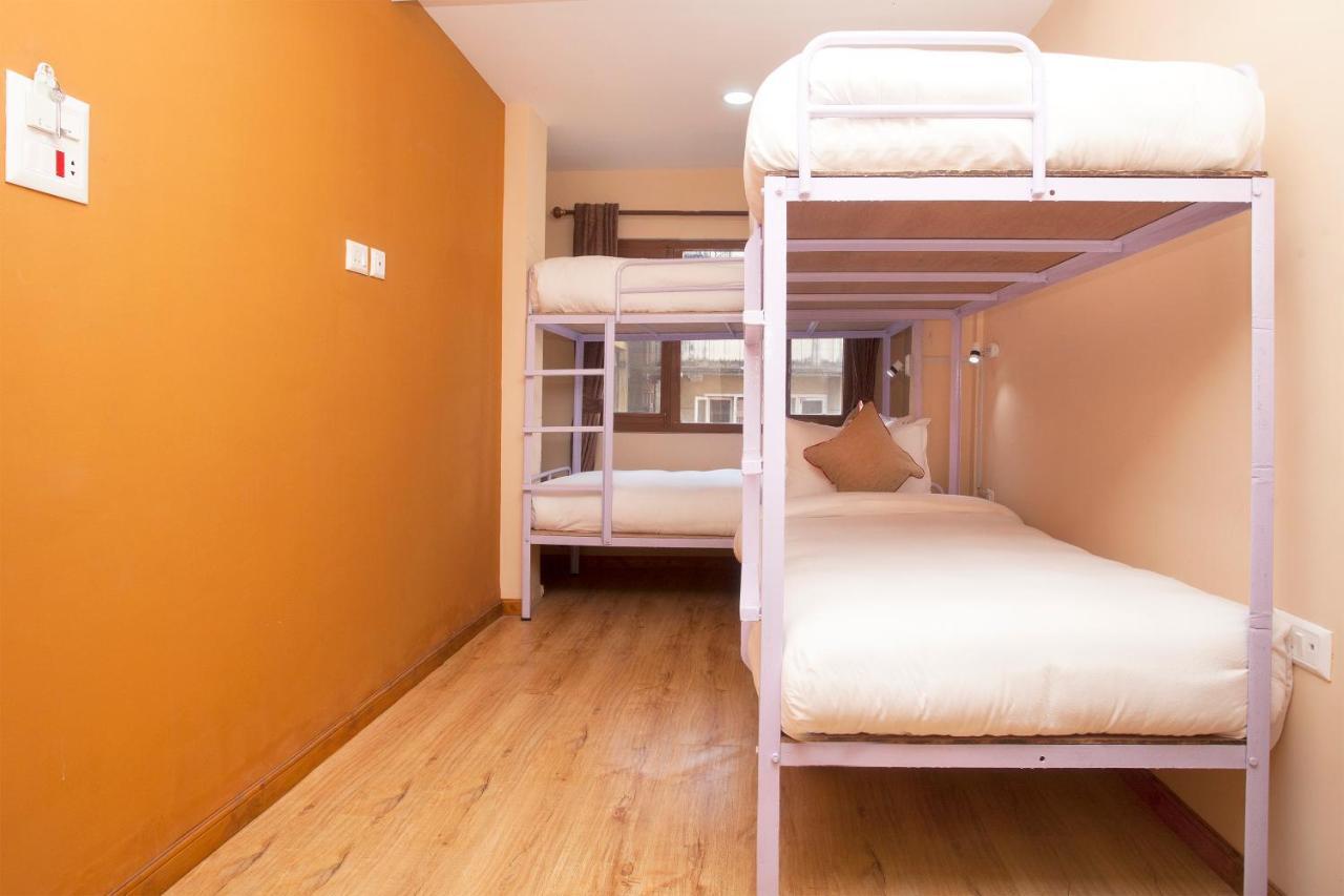 Holiday Hostel Kathmandu Bagian luar foto