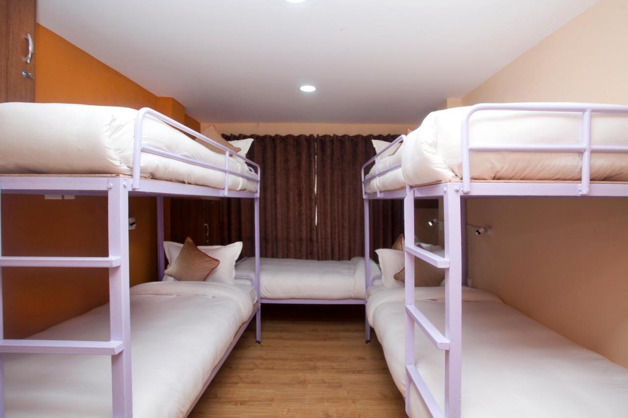 Holiday Hostel Kathmandu Bagian luar foto