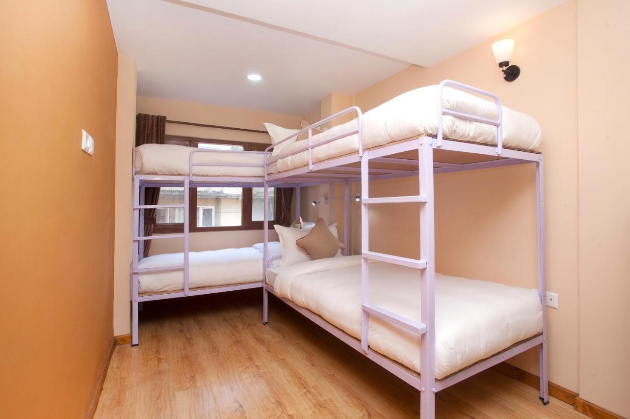 Holiday Hostel Kathmandu Bagian luar foto