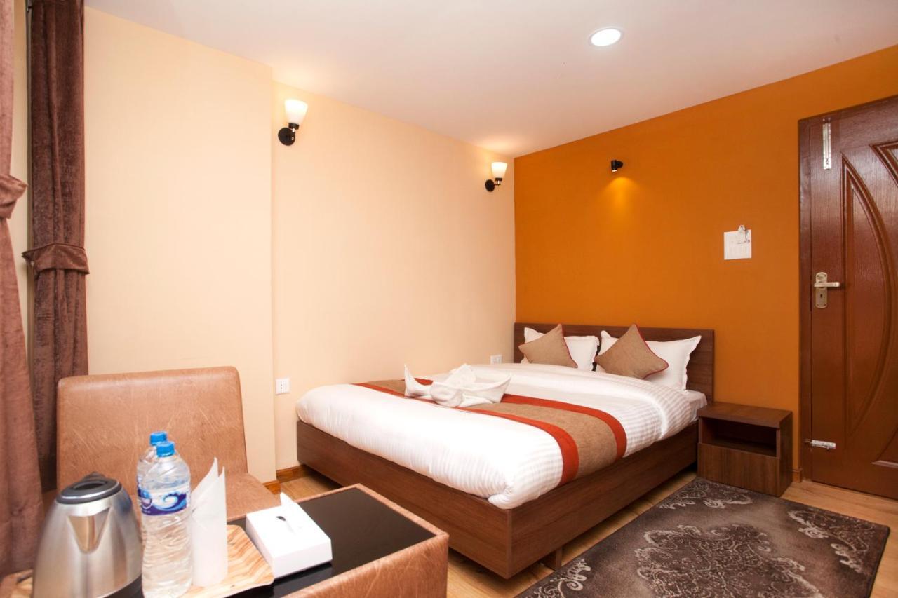 Holiday Hostel Kathmandu Bagian luar foto